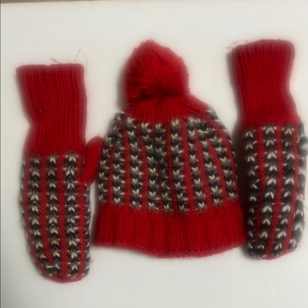 COZY CABIN MARLED‎ STRIPED HAT AND MITTEN SET